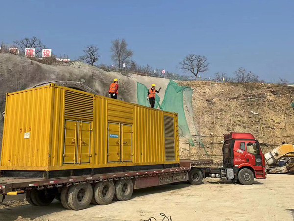 乐陵发电机租赁如何根据测试结果判断机油泵的工作状态是否正常？